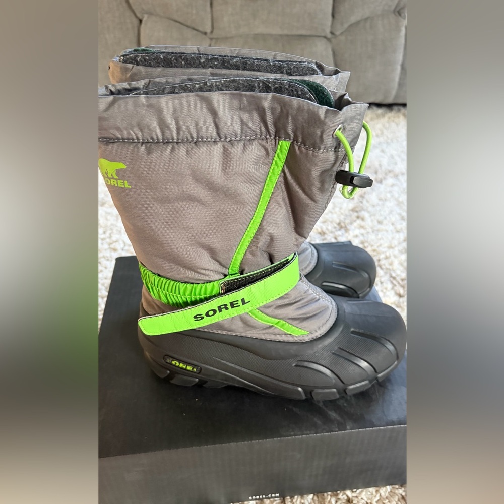 Sorel boots your size 5
